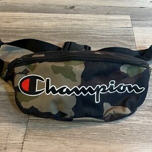 CHAMPION fanny pack